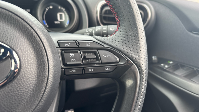 Toyota Yaris 1.5 Hybrid GR Sport 5dr CVT Hybrid Hatchback